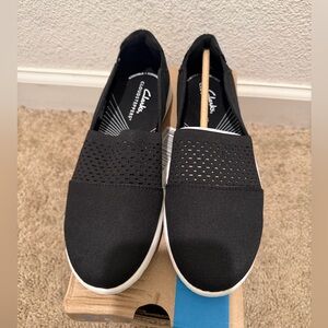 “New” Clarks Black Perforated Slip-Ons size5.5